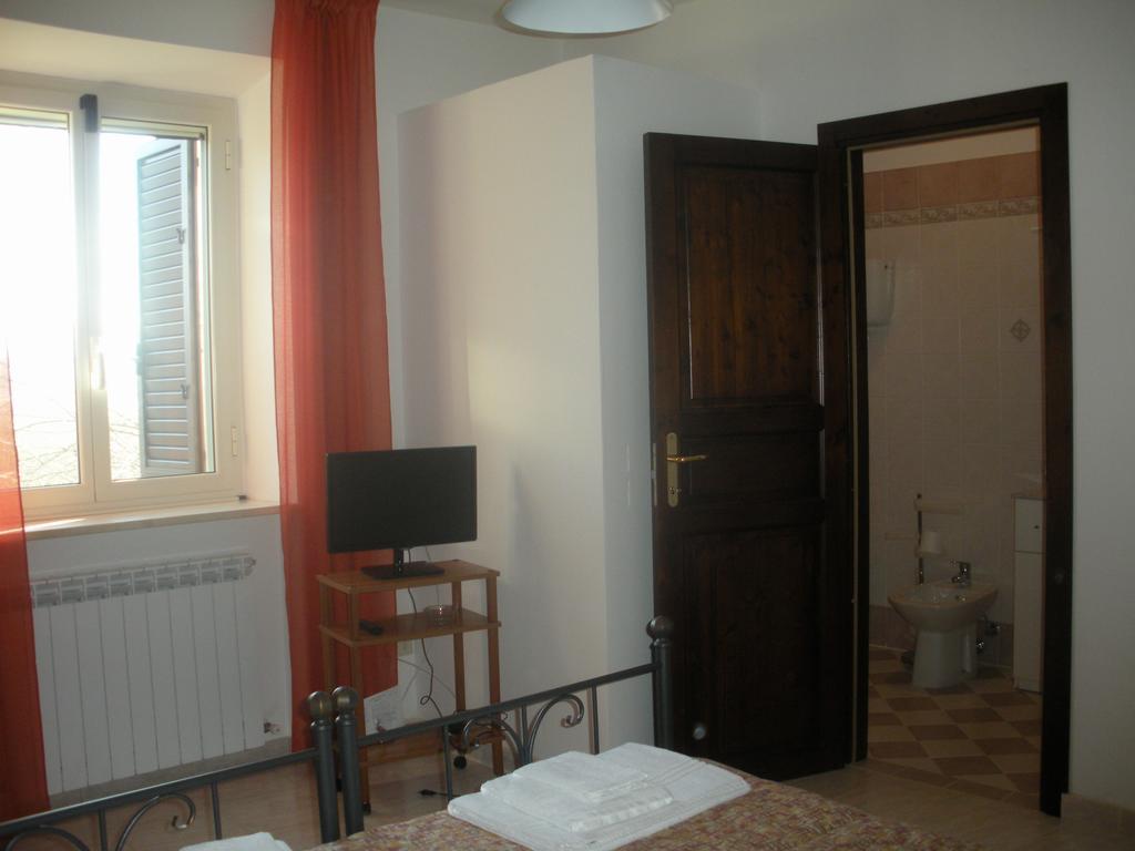 Ai Prati Vecchi Hotel Marsciano Bilik gambar