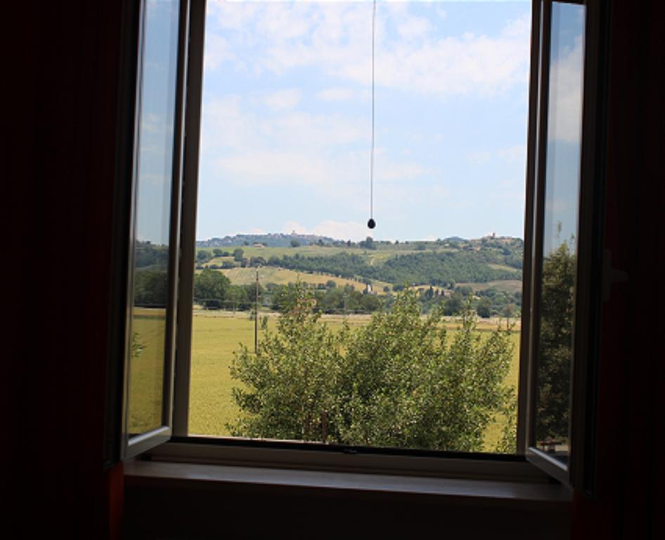 Ai Prati Vecchi Hotel Marsciano Luaran gambar